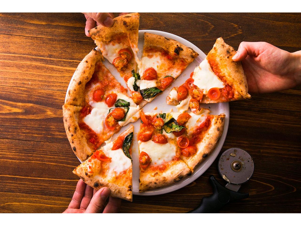 Pizzeria&BarLOGIC - Hommachi